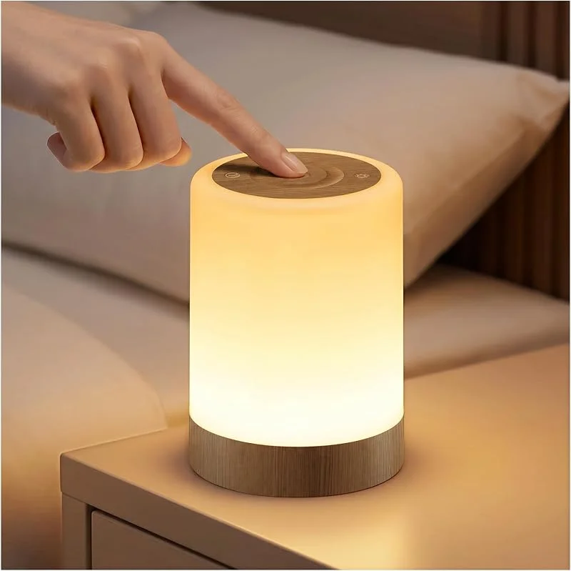 Visita la tienda de Auxmir Auxmir Lámpara de Mesita de Noche LED Recargable para Bebé, Marrón Oscuro — Cena a la luz de velas