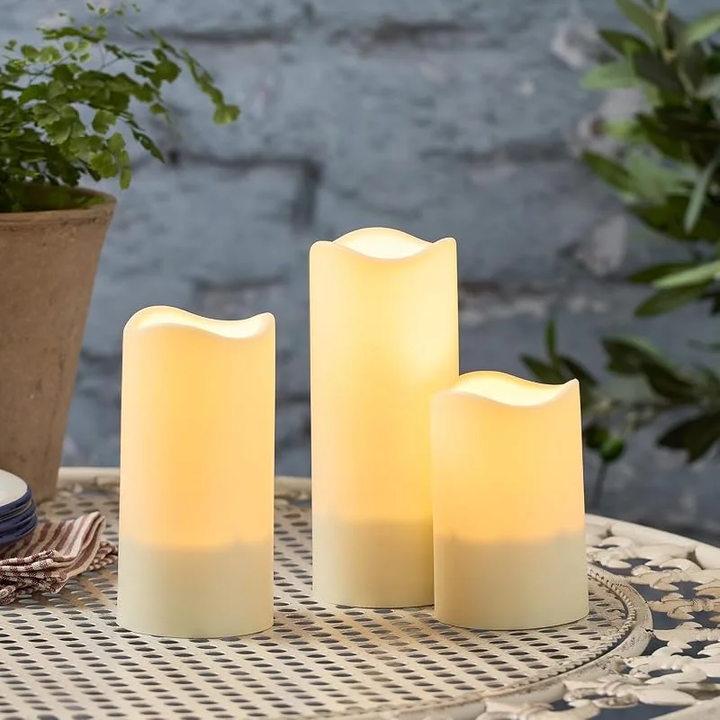 Visita la tienda de Lights4fun Lights4fun Juego de 3 Velas Solares LED Sin Llama Resistentes al Agua Impermeable Llama Parpadeante Decoración para Jardines Balcones Exteriores — Cena a la luz de velas