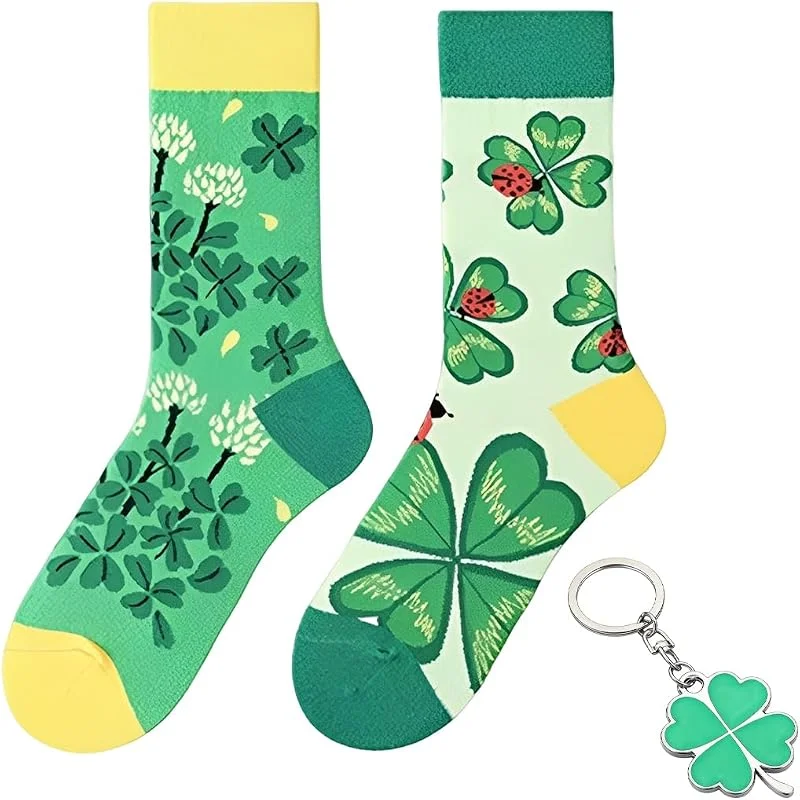 HYRKOTW 1 par de calcetines de la suerte con llavero de aleación de zinc, talla única (tallas 40-46), color verde, para mujeres, hombres, parejas, amigos y familiares. — Decoracion Navidad