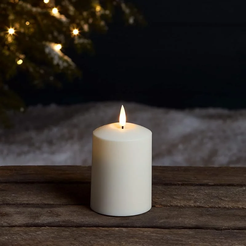 Visita la tienda de Lights4fun Lights4fun TruGlow® Vela Pilar LED Sin Llama a Pilas Efecto Parpadeante para Interiores y Exteriores — Cena a la luz de velas
