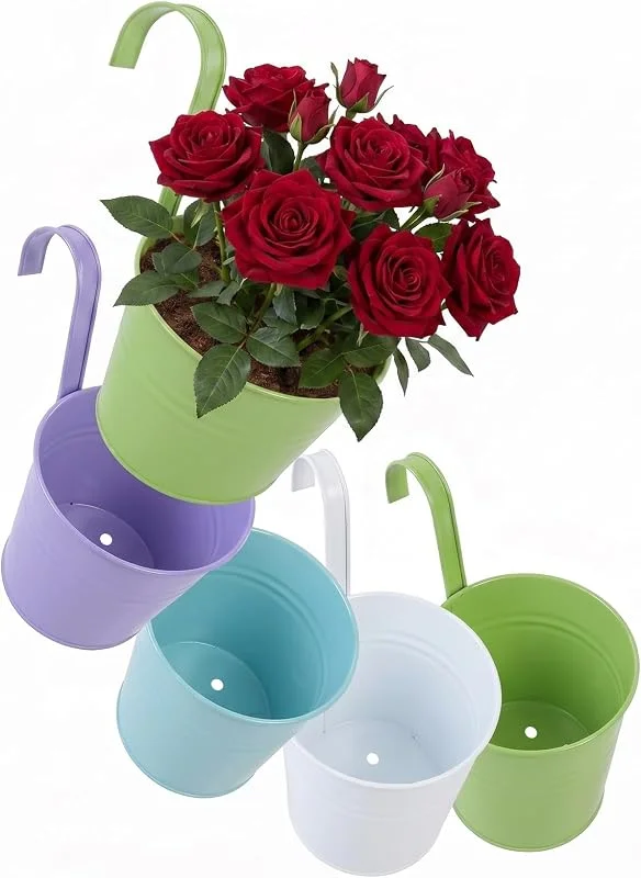 Umllpet Macetas Colgantes de Metal 13, 5 x 16 x 26 cm, Pack de 4 Unidades con Gancho extraíble y Orificio de Drenaje, macetas para barandilla de balcón, Interior y Exterior — Cena a la luz de velas