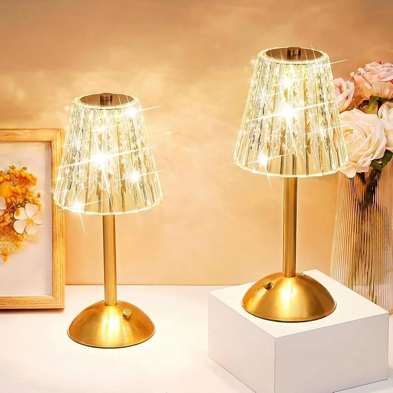 Liliful 8 lámparas de mesa inalámbricas LED táctiles, doradas, estilo — Cena a la luz de velas
