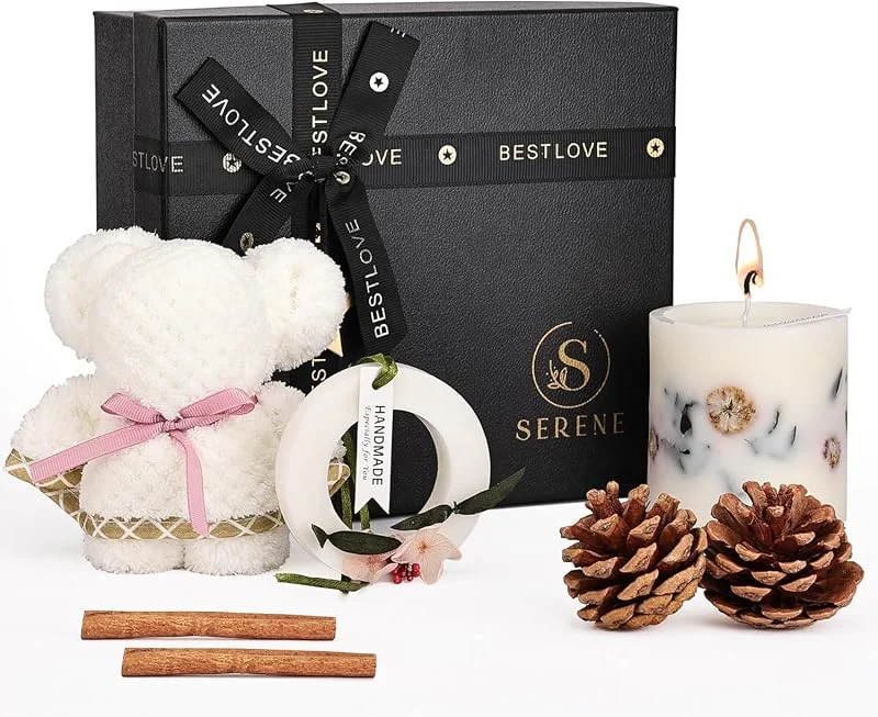 Visita la tienda de Serene Pack Regalo Mujer Navidad con Vela Aromática, Ambientador y Toalla — Cena a la luz de velas
